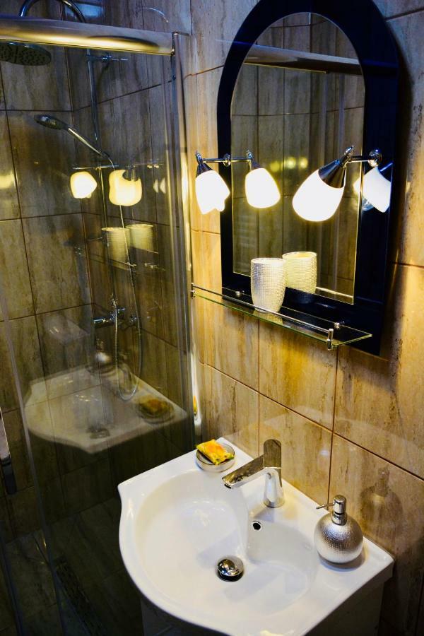 Hotel Casa Iris Center Sybin Zewnętrze zdjęcie